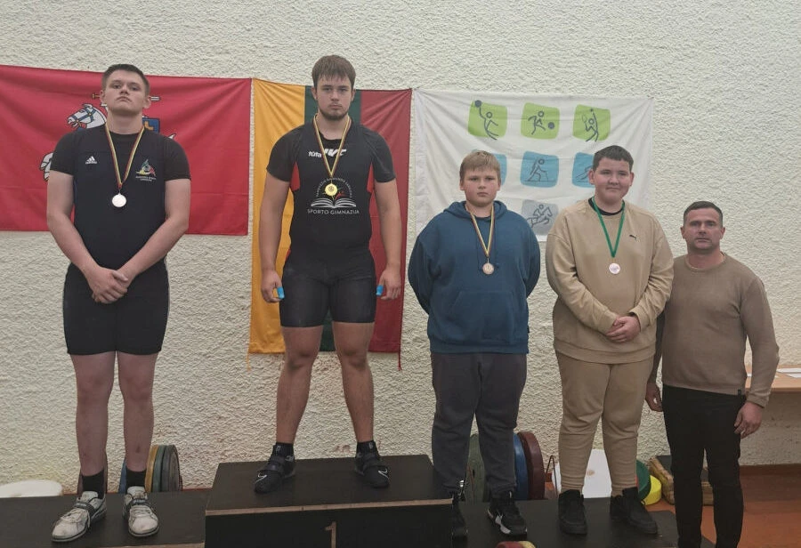 Panevėžio sporto centro sunkiaatlečiams – sėkmingos varžybos
