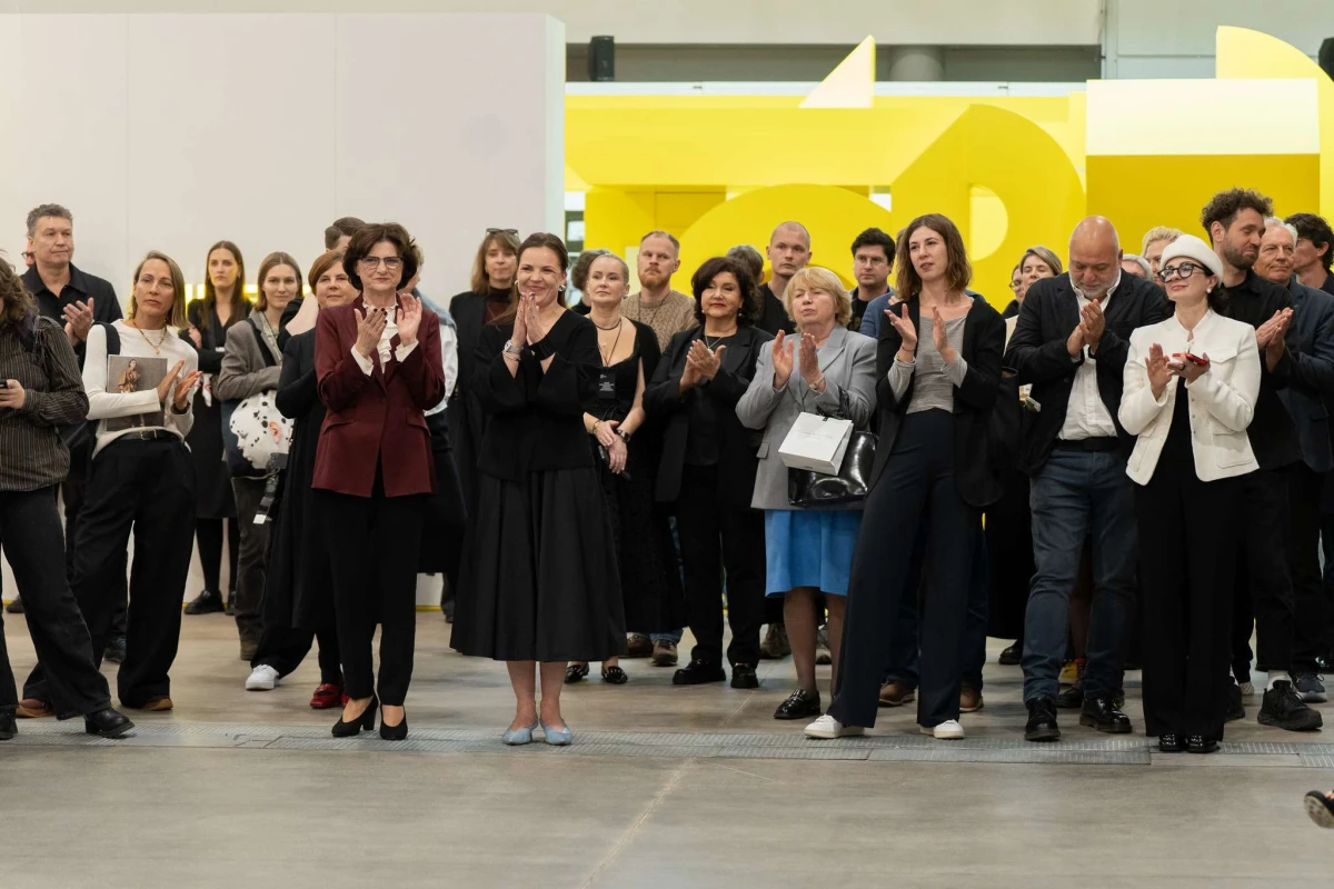 Premijomis apdovanoti šiuolaikinio meno mugės „ArtVilnius’25“ geriausieji