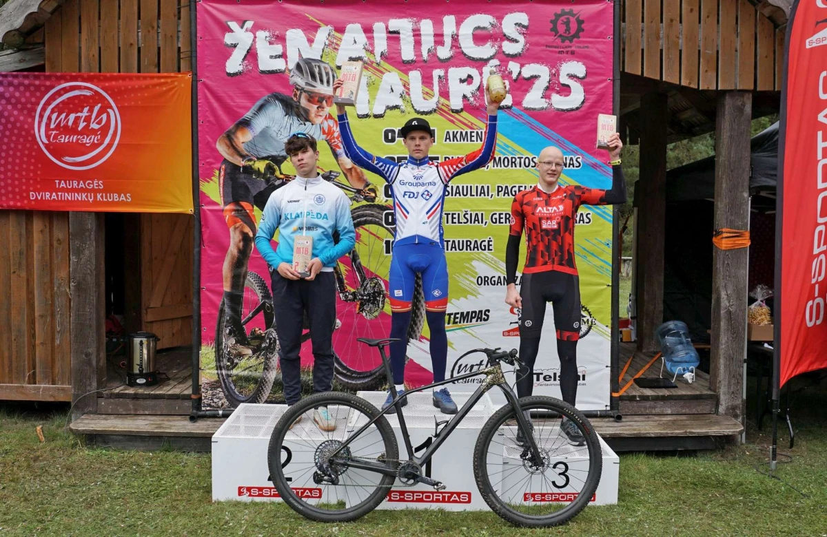 Panevėžio sporto centro dviratininkas J. Kuklinskas sužibėjo MTB Žemaitijos taurėje