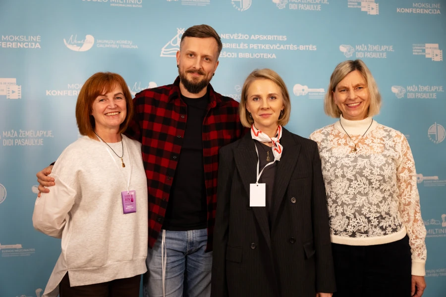 Nusilenkė lengvumui ir džiaugsmui