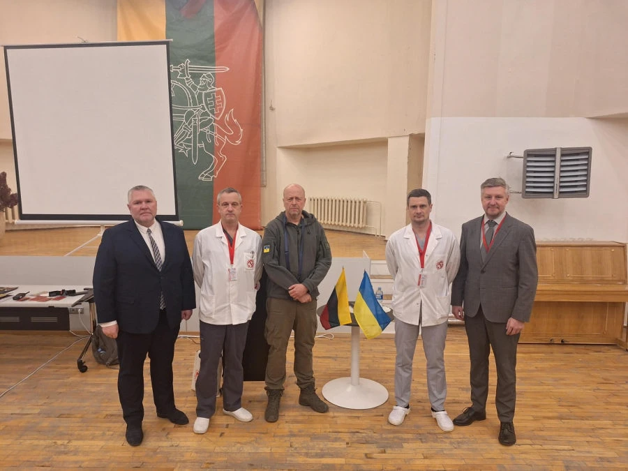 Susitikta su „Blue/Yellow“ įkūrėju, išklausyti medikų įspūdžių po stažuotės Ukrainoje