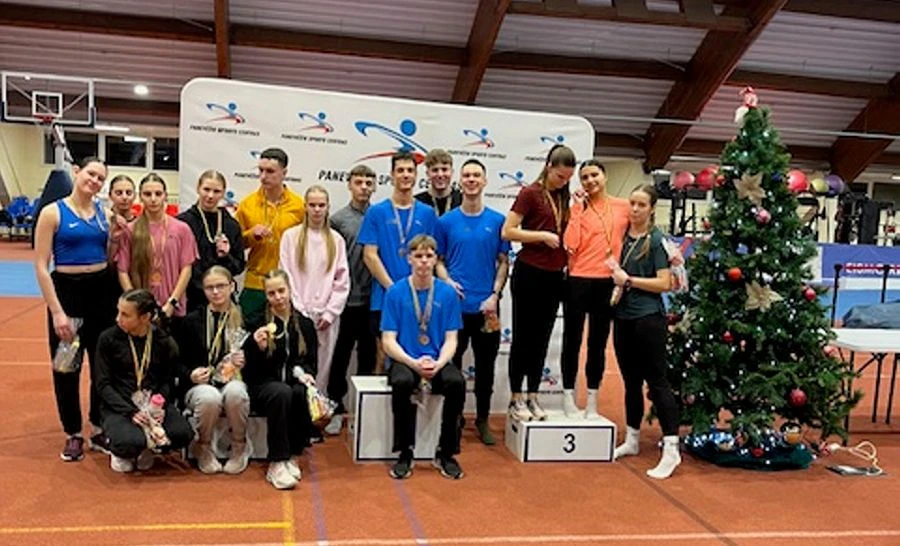 Panevėžio sporto centro lengvaatlečiai dalyvavo kalėdinėse varžybose