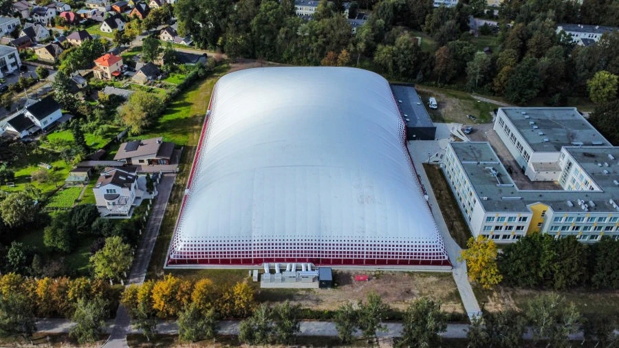 Gruodžio 10 d. Panevėžyje atidaromas naujasis futbolo maniežas: gyventojai kviečiami į atvirų durų renginį