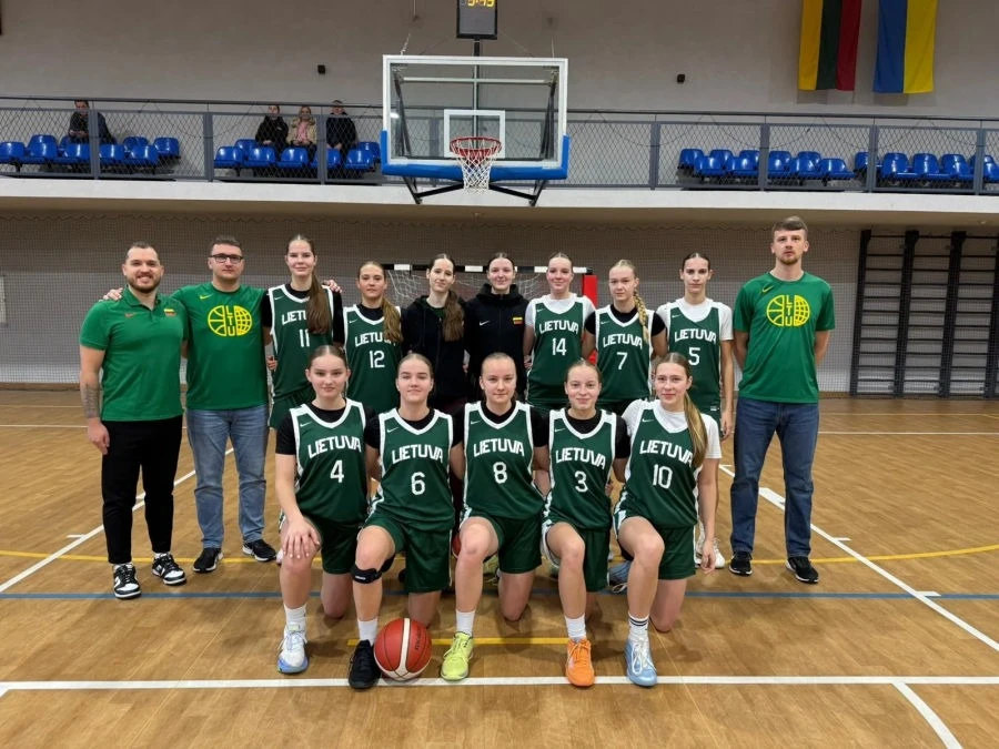 Dvi Panevėžio sporto centro ugdytinės su šalies rinktine ruošiasi Europos krepšinio čempionatui