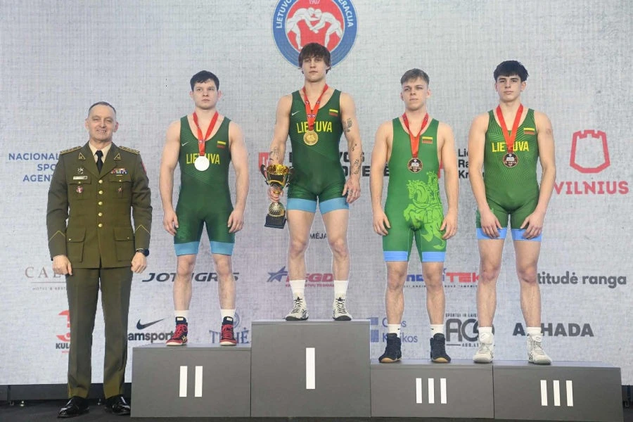 Gimnazijos imtynininkai iš Lietuvos čempionato grįžo su medaliais