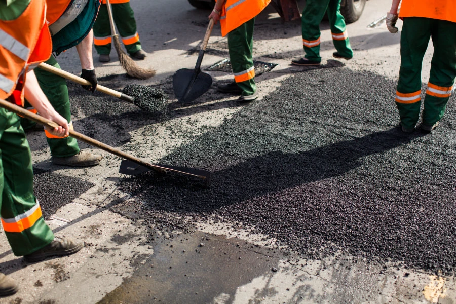Laikinai ribojamas eismas remontuojamame kelyje Tekoriškis–Biliūnai–Girelės–Sutkūnai Miežiškių seniūnijoje