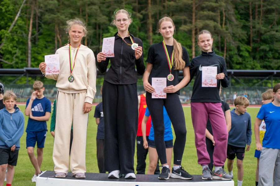 Sostinės čempionate – įspūdingi Panevėžio jaunųjų lengvaatlečių rezultatai